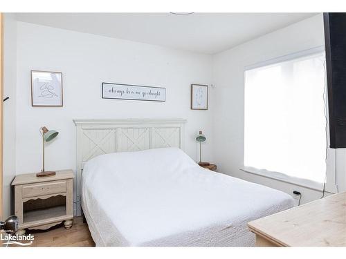 1010 Ransbury Road, Port Carling, ON - Indoor Photo Showing Bedroom