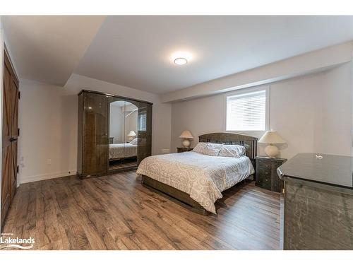 280 Sunset Boulevard, Thornbury, ON - Indoor Photo Showing Bedroom