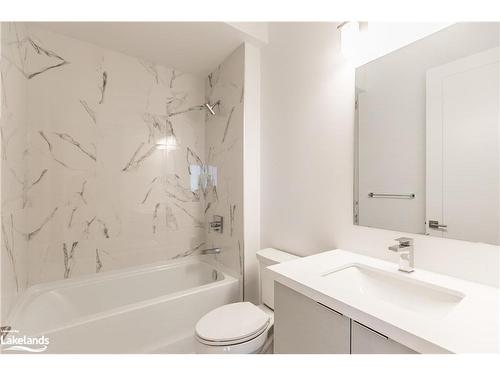 Ph617-1 Hume Street, Collingwood, ON - Indoor Photo Showing Bathroom