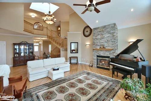 46 Waterfront Circle, Collingwood, ON - Indoor Photo Showing Living Room With Fireplace