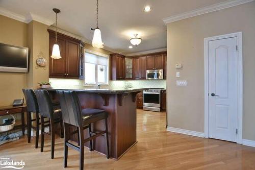 46 Waterfront Circle, Collingwood, ON - Indoor Photo Showing Kitchen
