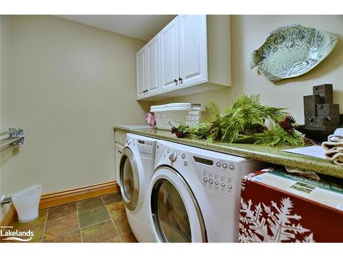 128 Snowbridge Way, The Blue Mountains, ON - Indoor Photo Showing Laundry Room