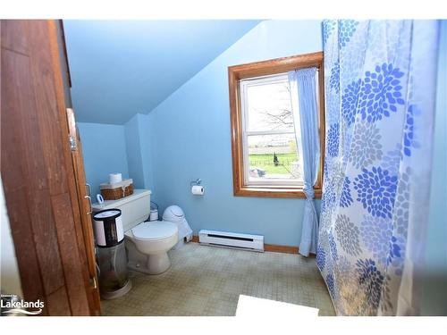 1592 Bruce Saugeen Townline, Port Elgin, ON - Indoor Photo Showing Bathroom