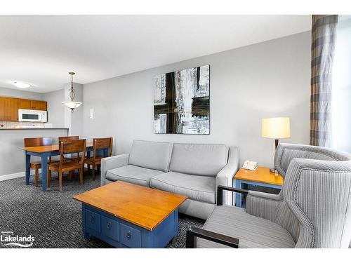 223-170 Jozo Weider Boulevard, The Blue Mountains, ON - Indoor Photo Showing Living Room