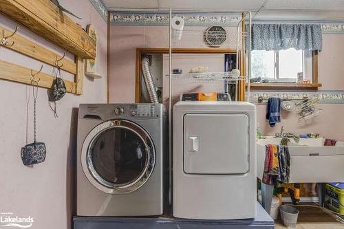 50 Wilson Road W, Tiny, ON - Indoor Photo Showing Laundry Room