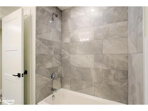 19 Gordon Crescent, Meaford, ON - Indoor Photo Showing Bathroom