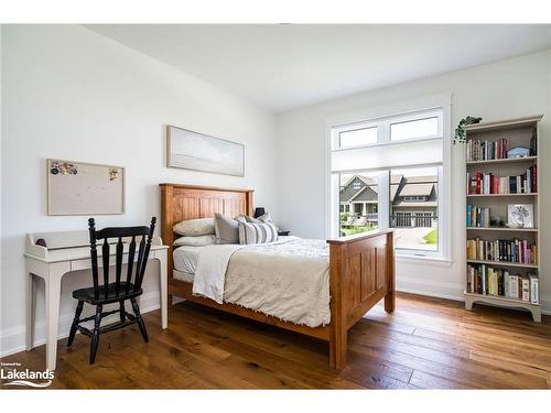 94 Stanley Street, Collingwood, ON - Indoor Photo Showing Bedroom