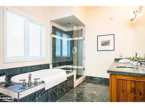 2 Evergreen Road, Collingwood, ON - Indoor Photo Showing Bathroom