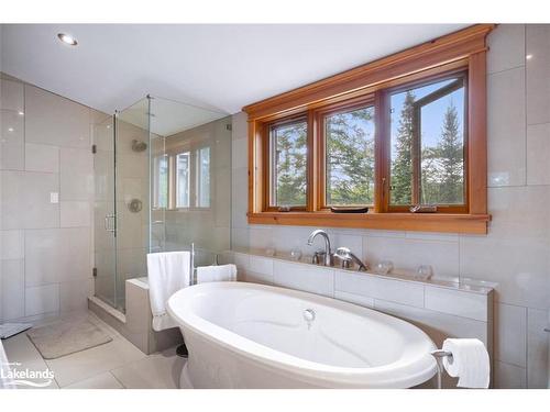 35 Shakell Road, Whitestone, ON - Indoor Photo Showing Bathroom
