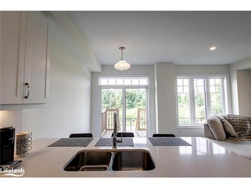 18 Little River Crossing, Wasaga Beach, ON - Indoor Photo Showing Kitchen With Double Sink