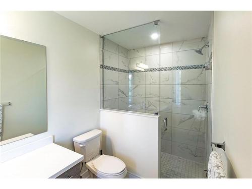 18 Little River Crossing, Wasaga Beach, ON - Indoor Photo Showing Bathroom