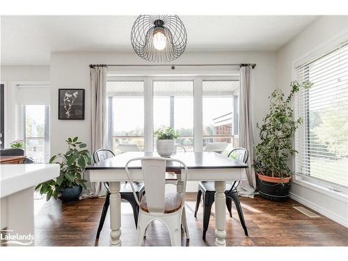 7 Gershom Street, Singhampton, ON - Indoor Photo Showing Dining Room