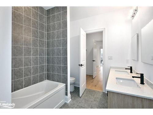 23 Waterview Lane, Thornbury, ON - Indoor Photo Showing Bathroom