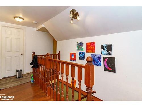 16 Bridge Street, Baysville, ON - Indoor Photo Showing Other Room