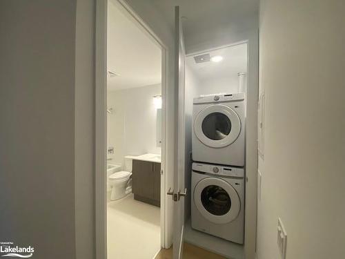321-1 Hume Street, Collingwood, ON - Indoor Photo Showing Laundry Room