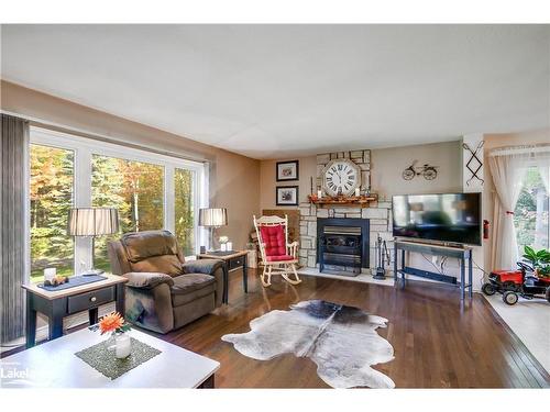 1518 Lone Pine Drive, Bracebridge, ON - Indoor Photo Showing Living Room With Fireplace