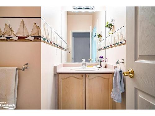 110 Aberdeen Court, The Blue Mountains, ON - Indoor Photo Showing Bathroom