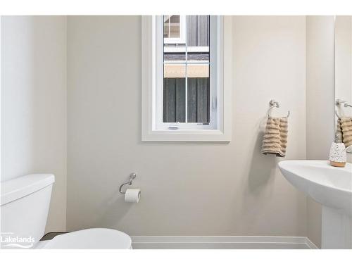 126 Courtland Street, The Blue Mountains, ON - Indoor Photo Showing Bathroom