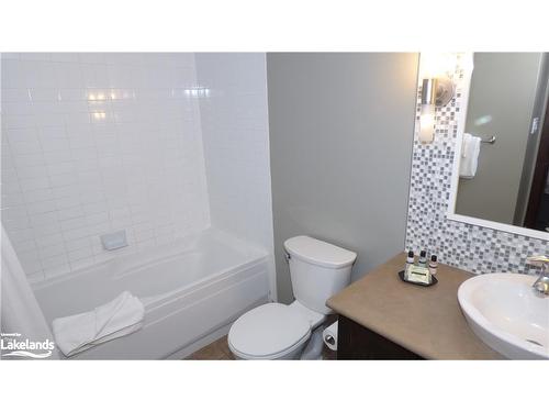 301-190 Jozo Weider Boulevard, The Blue Mountains, ON - Indoor Photo Showing Bathroom
