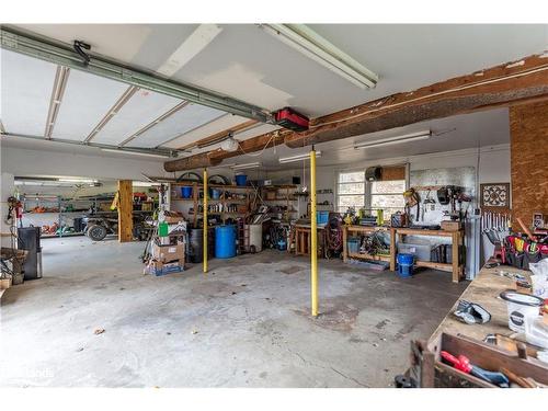 A-411 Peggs Mountain Road, Burk'S Falls, ON - Indoor Photo Showing Garage