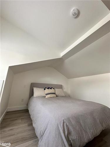 29 Richmond Street, Emsdale, ON - Indoor Photo Showing Bedroom