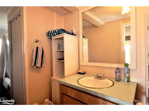 1465 Riverside Drive, Britt, ON - Indoor Photo Showing Bathroom