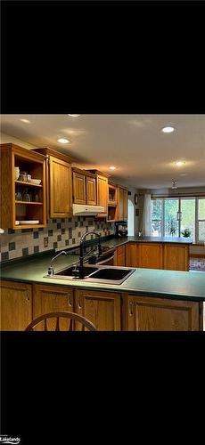 7253 36/37 Nottawasaga Sideroad, Clearview, ON - Indoor Photo Showing Kitchen