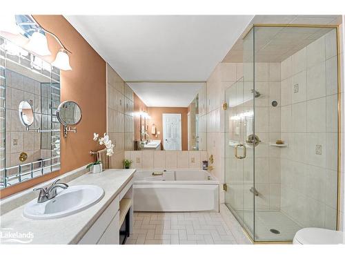 10-8 Beck Boulevard, Penetanguishene, ON - Indoor Photo Showing Bathroom