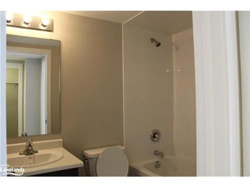 32 Winters Crescent, Collingwood, ON - Indoor Photo Showing Bathroom