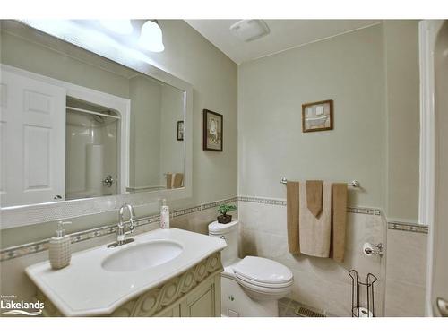 117 62Nd Street S, Wasaga Beach, ON - Indoor Photo Showing Bathroom