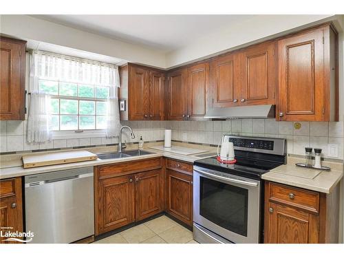 14A Fraser Road, Seguin, ON - Indoor Photo Showing Kitchen With Double Sink