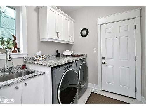 209 Snowberry Lane, Kemble, ON - Indoor Photo Showing Laundry Room