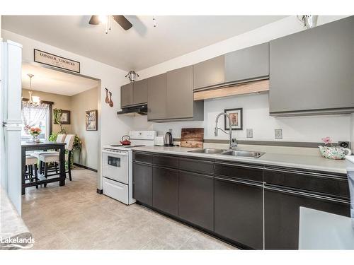 9 Godden Street, Collingwood, ON - Indoor Photo Showing Kitchen With Double Sink