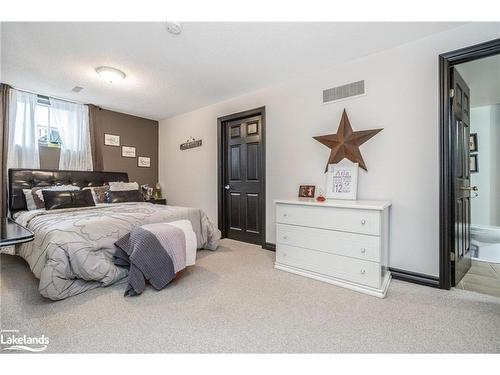9 Godden Street, Collingwood, ON - Indoor Photo Showing Bedroom