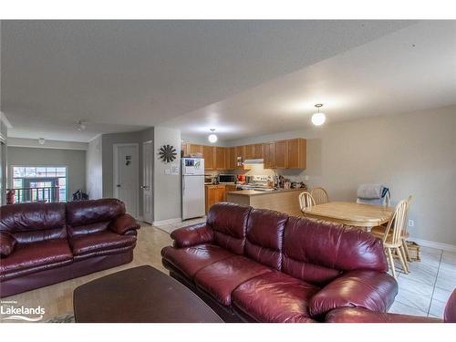 48 Rose Valley Way, Wasaga Beach, ON - Indoor Photo Showing Living Room