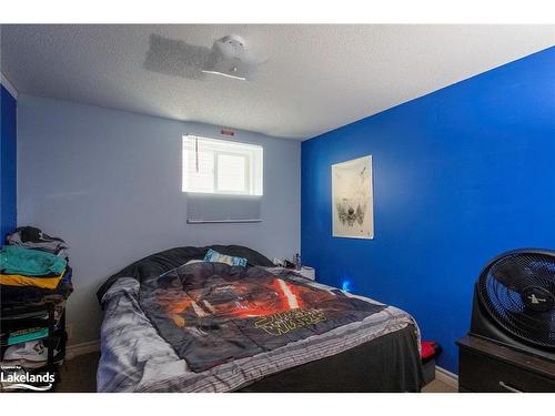 48 Rose Valley Way, Wasaga Beach, ON - Indoor Photo Showing Bedroom