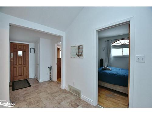 58 River Road E, Wasaga Beach, ON - Indoor Photo Showing Other Room