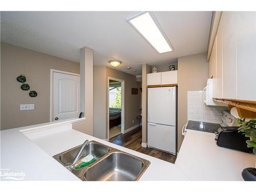 26 Turner Drive, Huntsville, ON - Indoor Photo Showing Kitchen With Double Sink