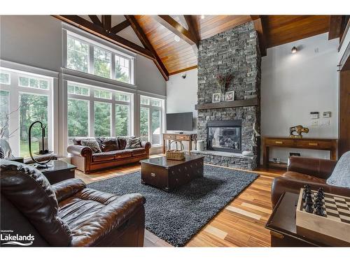 148 Goldfinch Crescent, Tiny, ON - Indoor Photo Showing Living Room With Fireplace