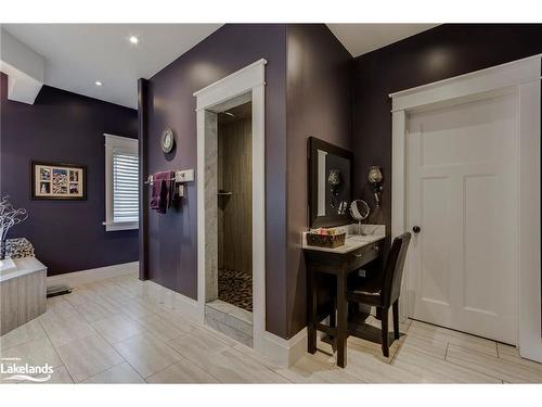 148 Goldfinch Crescent, Tiny, ON - Indoor Photo Showing Other Room