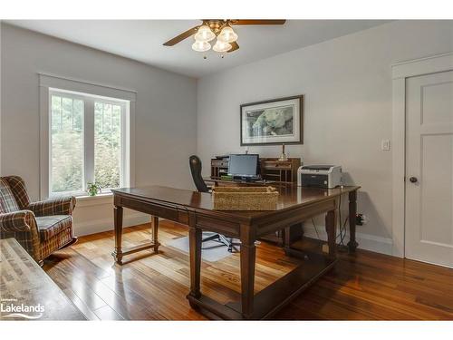 148 Goldfinch Crescent, Tiny, ON - Indoor Photo Showing Office