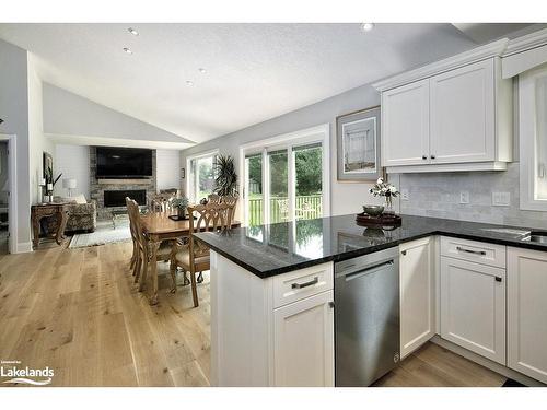 107 Iron Wood Drive, Meaford, ON - Indoor Photo Showing Kitchen