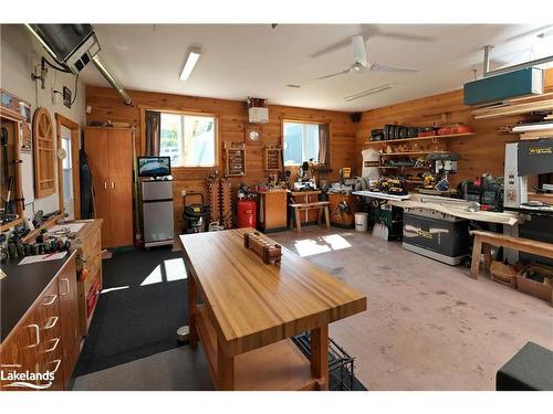 17 Peel Street, Penetanguishene, ON - Indoor Photo Showing Kitchen