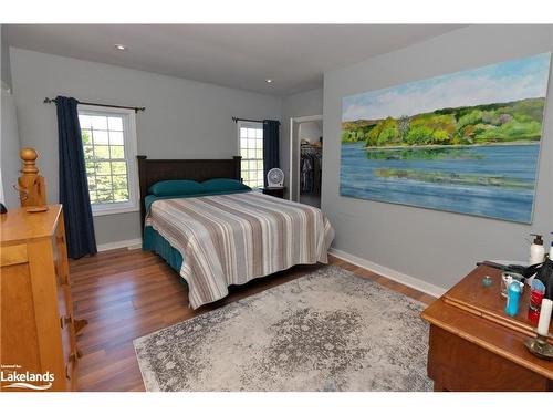 17 Peel Street, Penetanguishene, ON - Indoor Photo Showing Bedroom