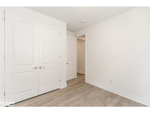 3 Rosanne Circle, Wasaga Beach, ON - Indoor Photo Showing Other Room