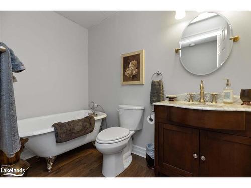 29 Shabbotts Bay Road, Whitestone, ON - Indoor Photo Showing Bathroom