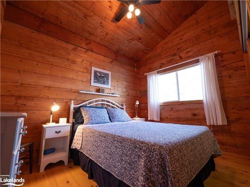 2364 Is 1810 Georgian Bay, Georgian Bay Twp, ON - Indoor Photo Showing Bedroom