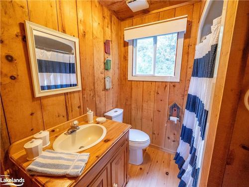 2364 Is 1810 Georgian Bay, Georgian Bay Twp, ON - Indoor Photo Showing Bathroom