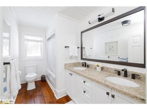 225-1805 Peninsula Road, Port Carling, ON - Indoor Photo Showing Bathroom