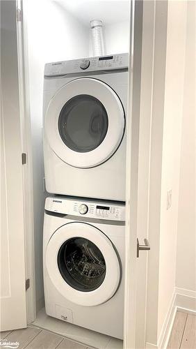 214-1 Hume Street, Collingwood, ON - Indoor Photo Showing Laundry Room